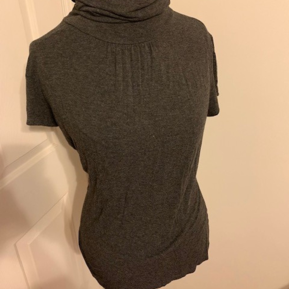 New York & Co. Grey Top